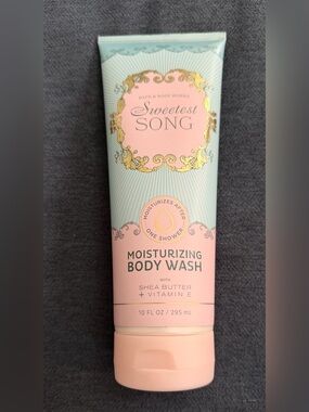 Bath & Body Works Sweetest Song Moisturizing Body Wash 10oz New